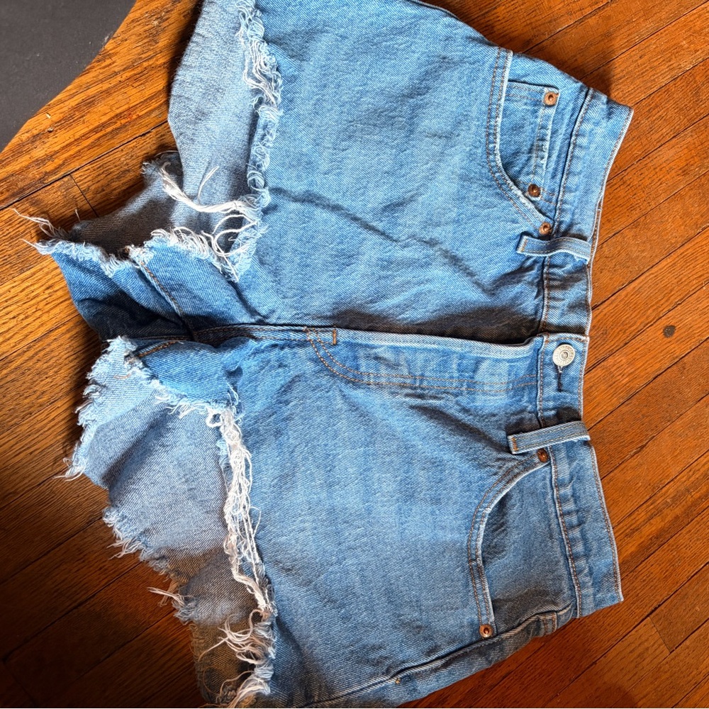 Levi shorts